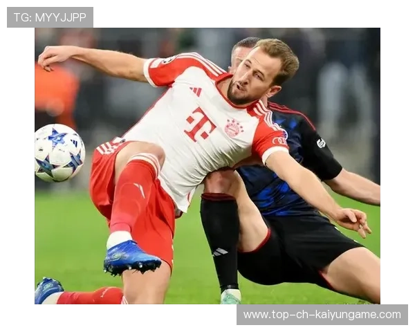 凯恩前场回撤组织传球,拜仁攻势由此全面打开 凯恩前场回撤组织传球,拜仁攻势由此全面打开